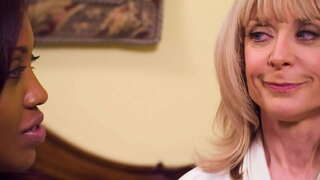 Légendaire pornstar lesbovideo