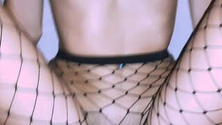 Stepsister fuck jogoo kubwa katika giza