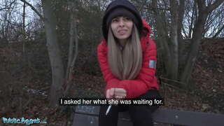 ���ार्वजनिक एजेंट पत्नी को धोखा दे सिर और शिकंजा एक अजनबी